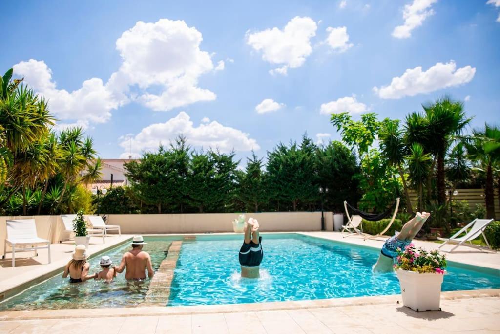 Villa Laoconte Piscina, Jacuzzi E Biliardo Canicattì Exteriör bild